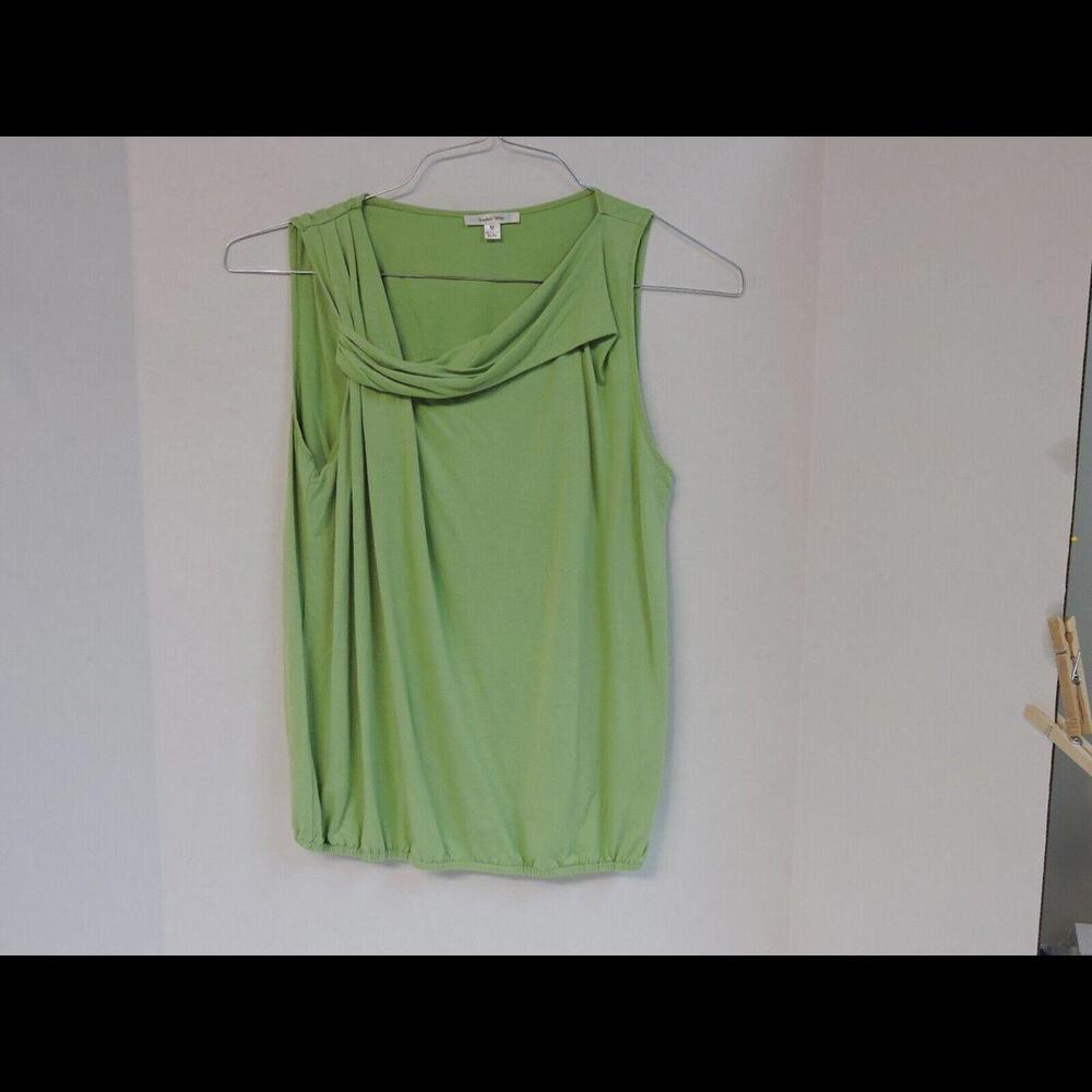 Green pull-on blouse by Sophie Max